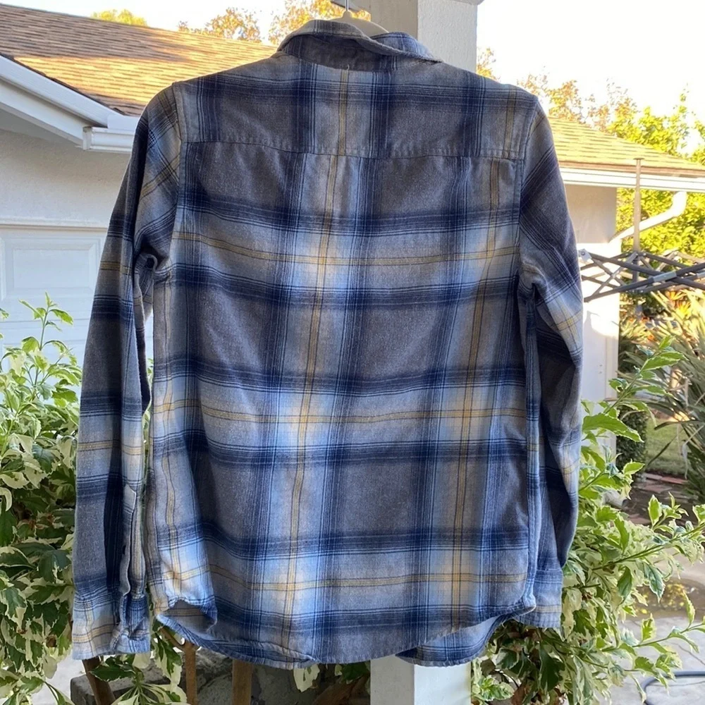 URBAN PIPELINE BOY’S LONG SLEEVE BLUE SHIRT BUTTON DOWN Size L EUC